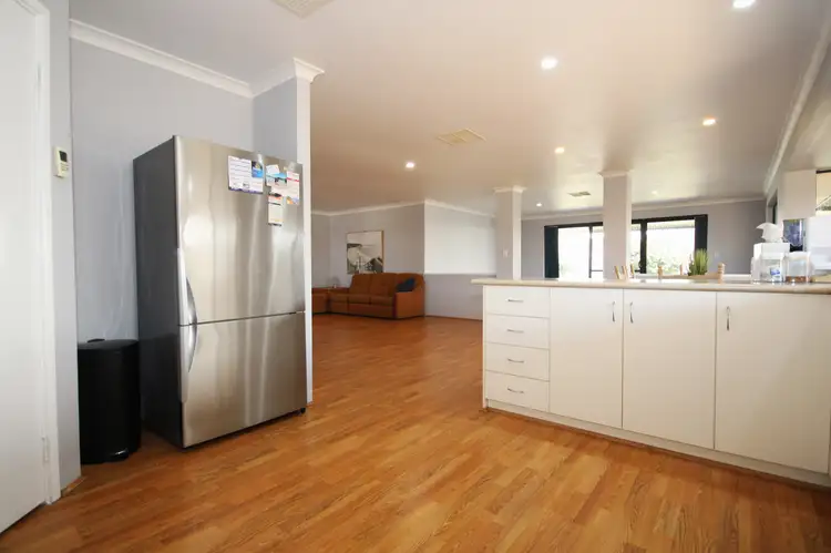 Sixth view of Homely house listing, 20 The Boulevard, Australind WA 6233