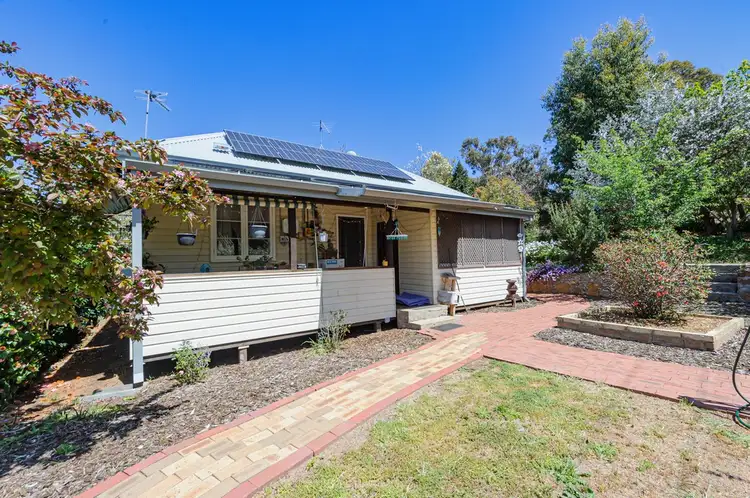 11 Wade Street