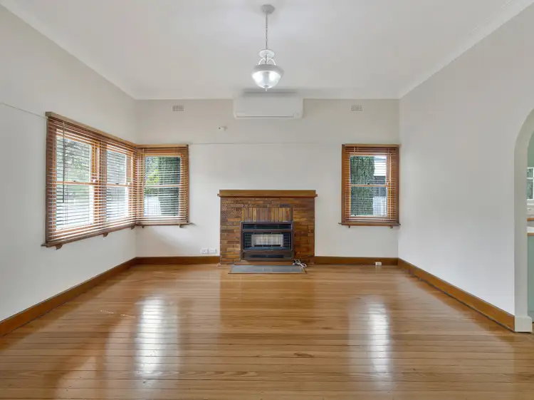 Fourth view of Homely house listing, 27 Kent Street, Benalla VIC 3672