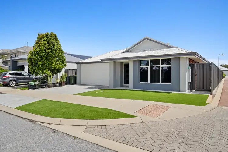 4 Bowerbird Way, Erskine WA 6210