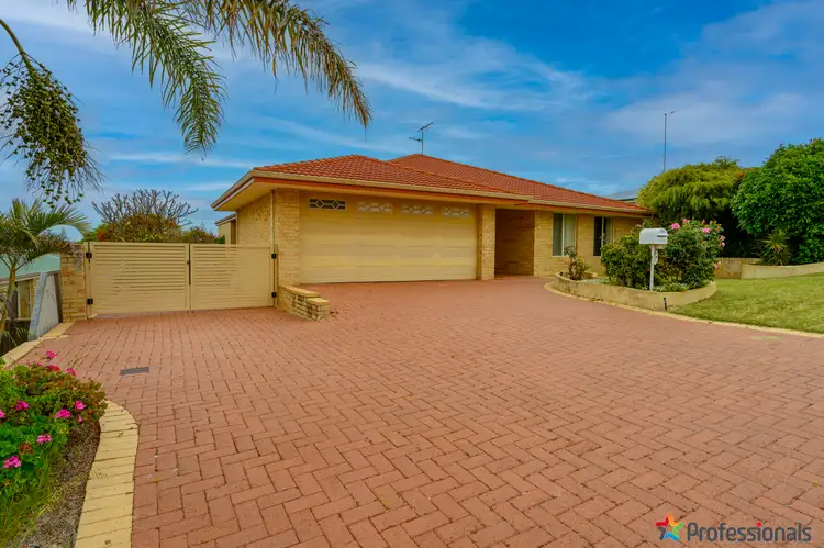 17 Rosebud Place, Halls Head WA 6210