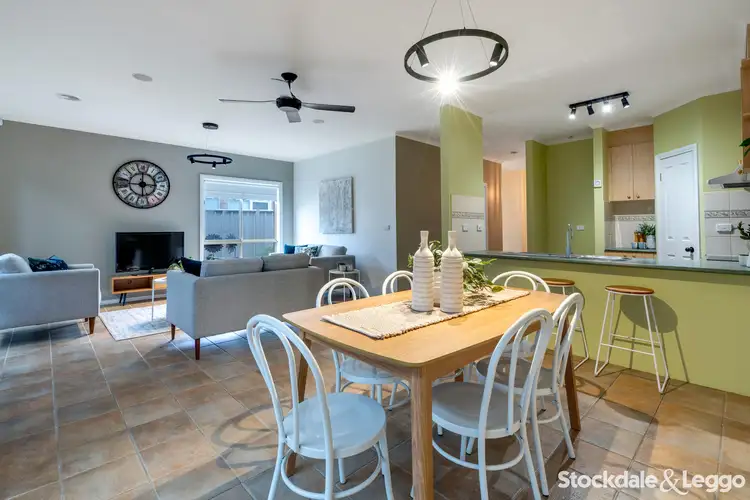 72 Mulberry Pass, Craigieburn VIC 3064