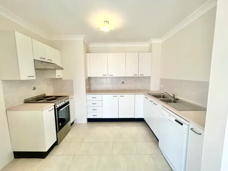 38/145 Faunce Street