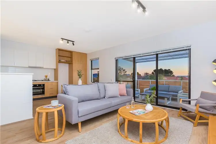 12/15 Cummins Street, Willagee WA 6156