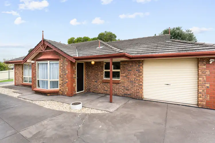 31a Karyn Crescent