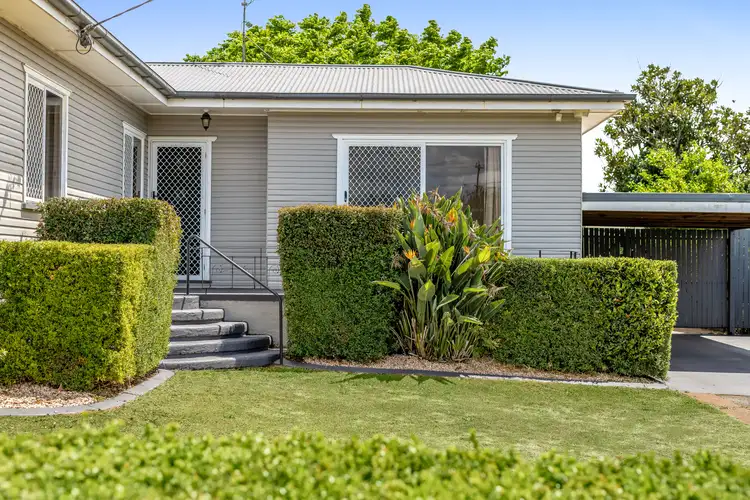 11 Drayton Road, Harristown QLD 4350