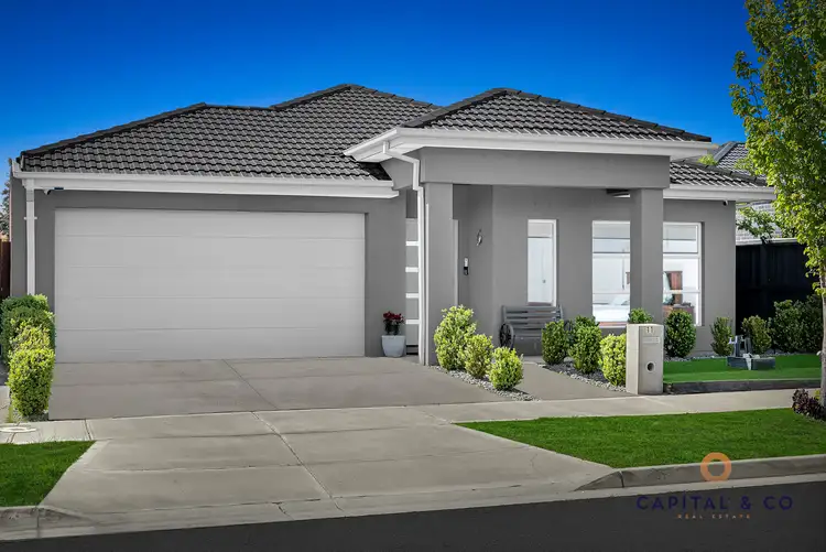 11 Allerby Crescent, Mickleham VIC 3064