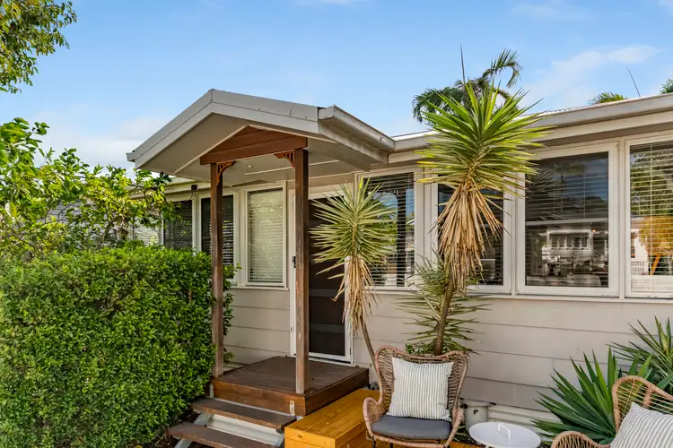 12 Townsville Street, West End QLD 4810