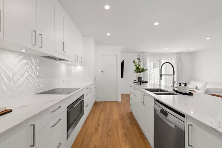 Sixth view of Homely house listing, 21 Coogeen Street, Sorrento QLD 4217