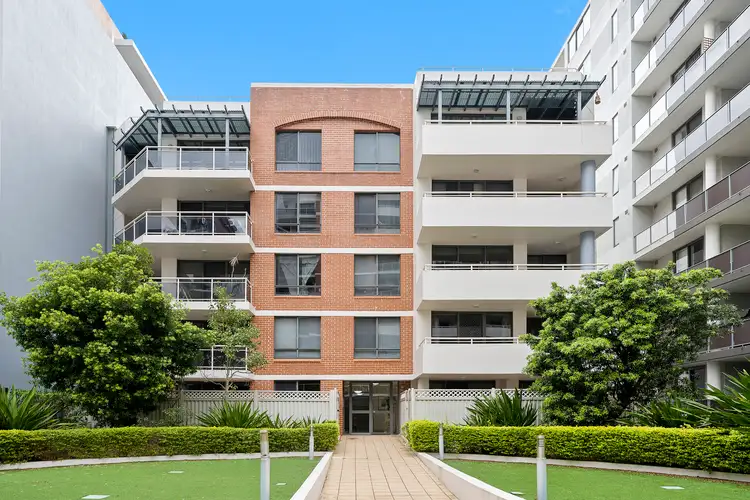 136/121-133 Pacific Highway, Hornsby NSW 2077