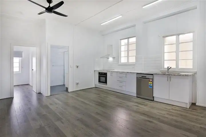 Main view of Homely unit listing, 8/273-275 Charters Towers Road, Mysterton QLD 4812