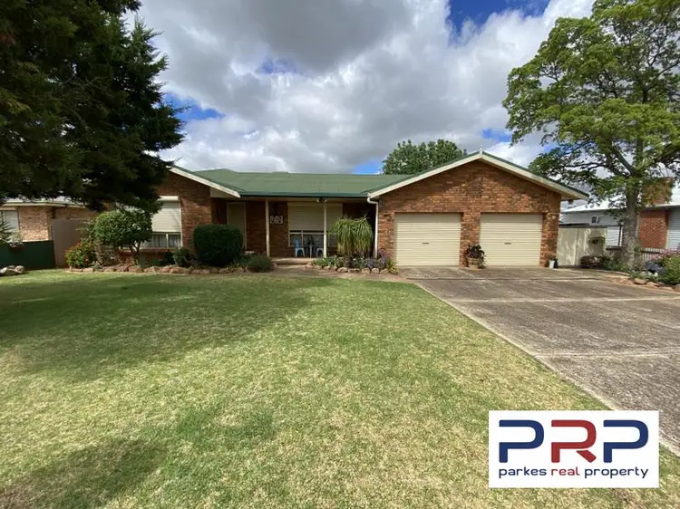 37 Webb Street, Parkes NSW 2870