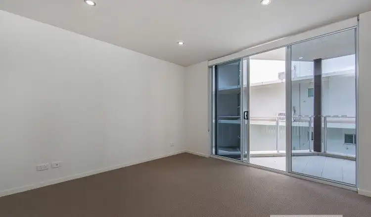 Fifth view of Homely unit listing, 303/87 Marine Parade, Redcliffe QLD 4020