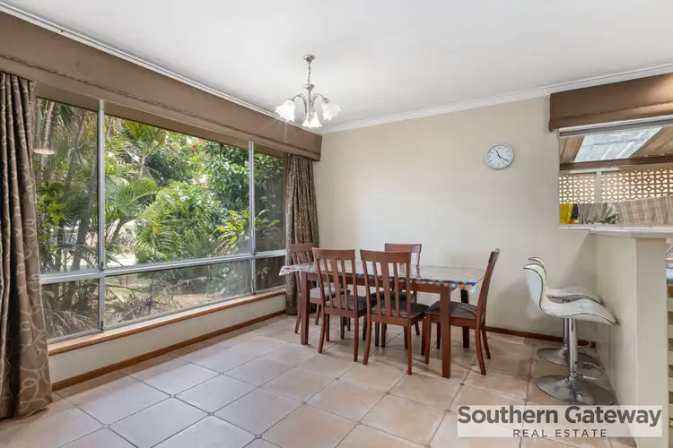 28 Brookes Way, Calista WA 6167