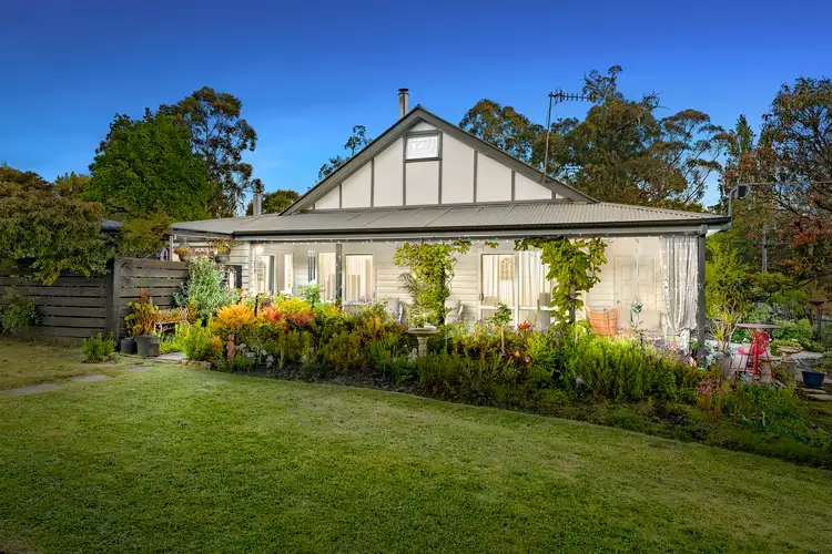 24 Sophia Grove, Tecoma VIC 3160