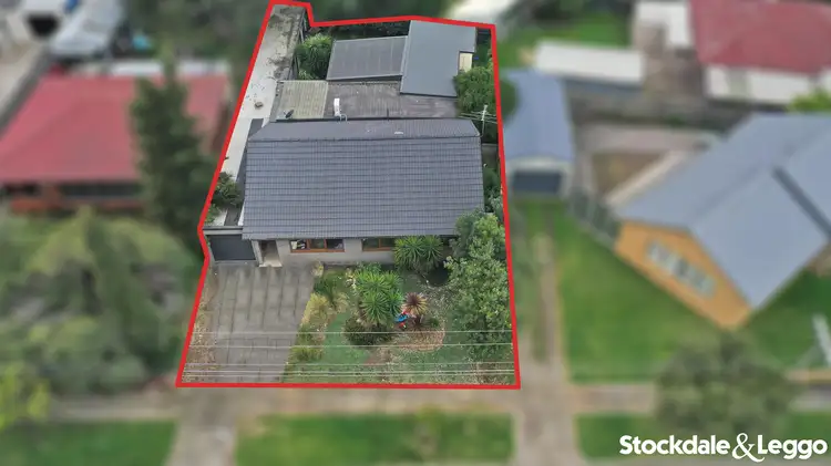 27 Kaye Crescent, Laverton VIC 3028