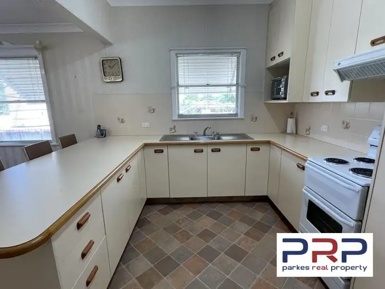 Sixth view of Homely house listing, 2 Glover Street, Parkes NSW 2870