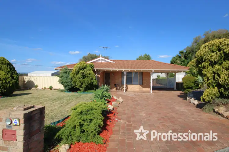 4 Pelican Place, Australind WA 6233