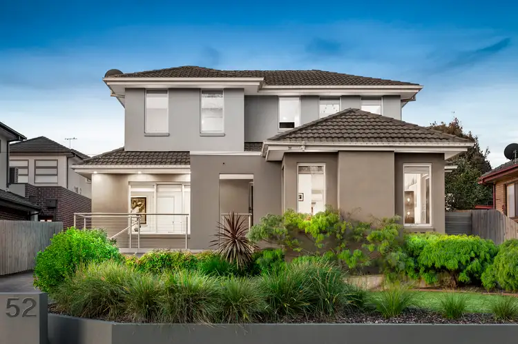 Main view of Homely townhouse listing, 1/52 Erskine Road, Macleod VIC 3085