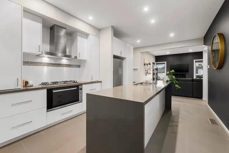 Third view of Homely townhouse listing, 1/52 Erskine Road, Macleod VIC 3085