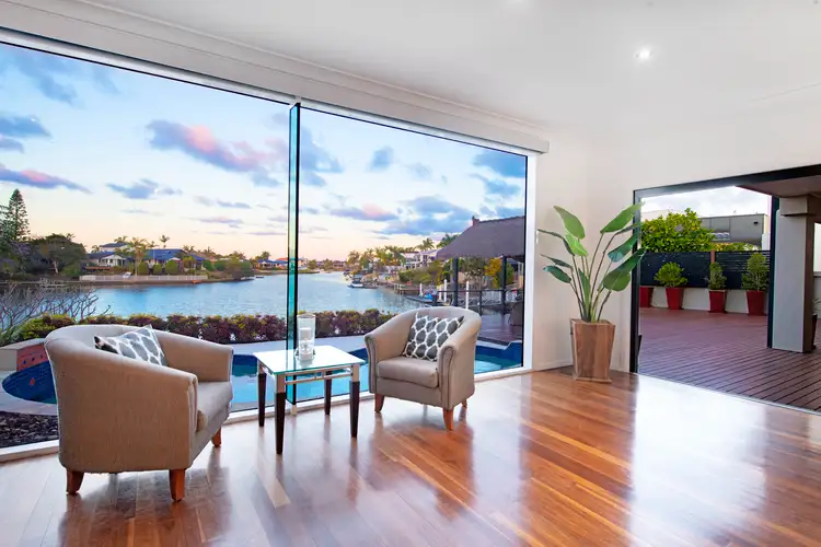 10 Portobello Drive, Mermaid Waters QLD 4218
