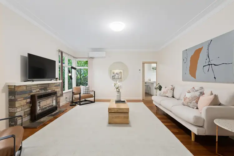 Third view of Homely house listing, 5 Shelford Court, Cheltenham VIC 3192