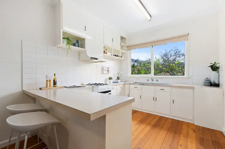 Fifth view of Homely house listing, 5 Shelford Court, Cheltenham VIC 3192