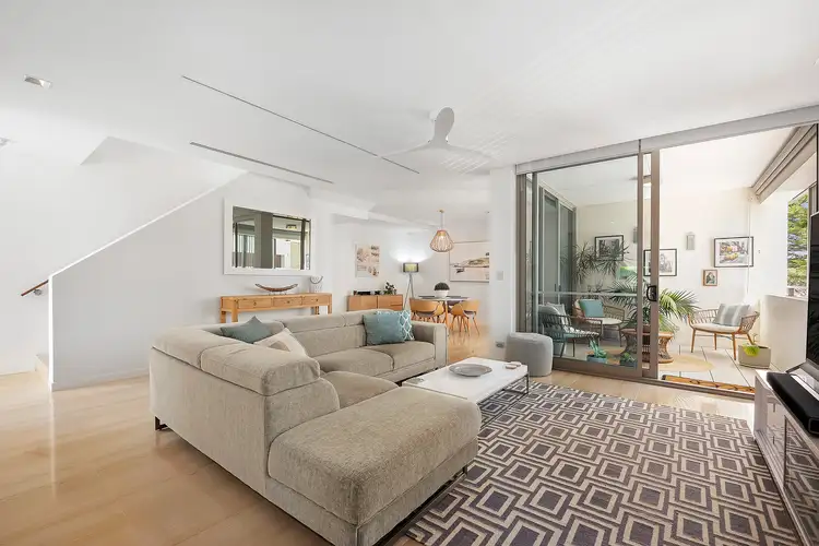 23/23 Ocean Drive, North Coogee WA 6163