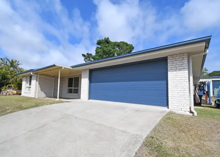 4 Stocks Road, Dundowran Beach QLD 4655