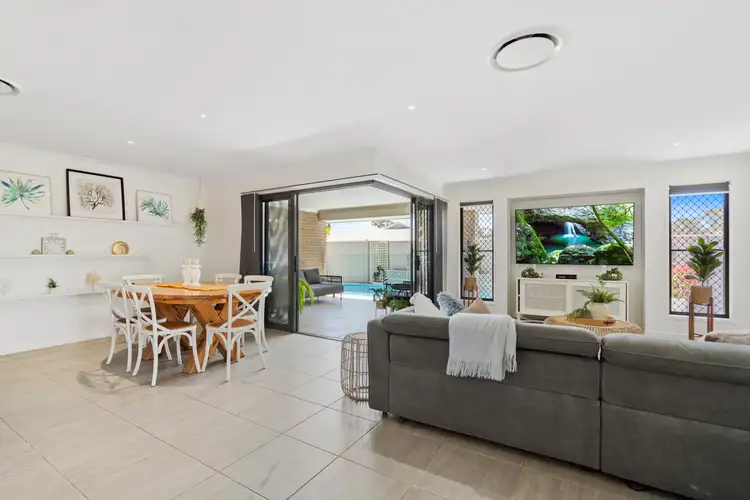 31 Bandiera Street, Birkdale QLD 4159