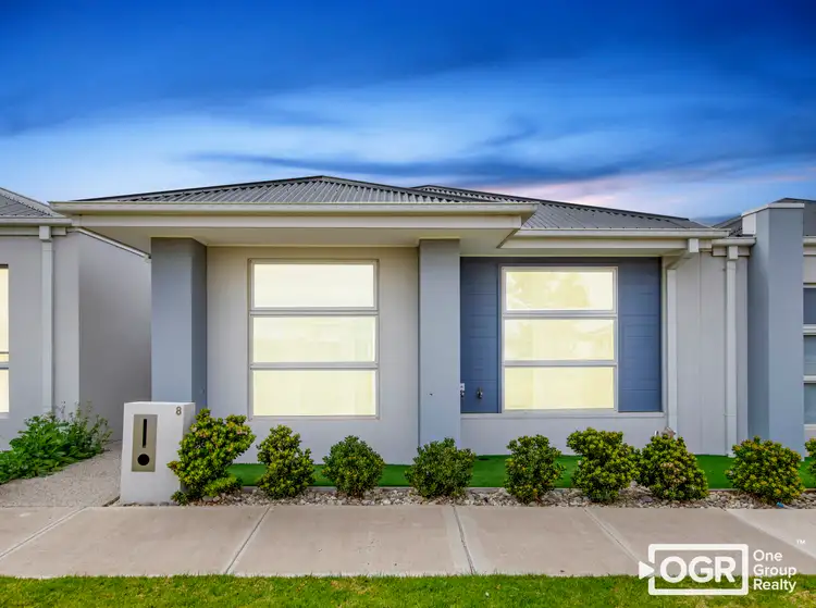 8 Queenscliff Walk, Tarneit VIC 3029