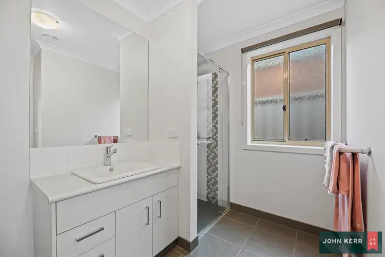 Third view of Homely unit listing, 5 St Gwinear Views, Moe VIC 3825