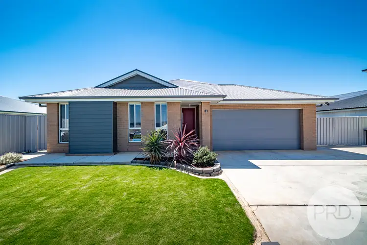 81 Jumbuck Drive, Gobbagombalin NSW 2650