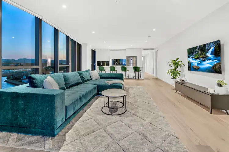 4702/24 The Lanes Boulevard, Mermaid Waters QLD 4218