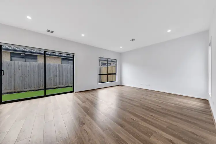 Fourth view of Homely house listing, 33 Nubeena Crescent, Donnybrook VIC 3064