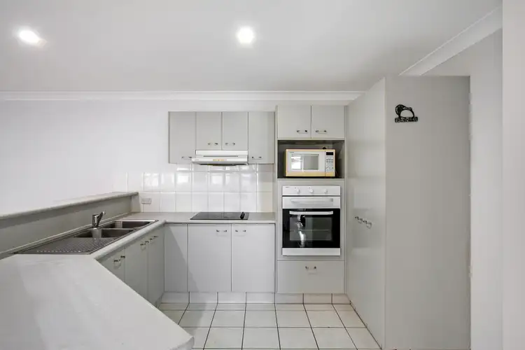 Fifth view of Homely villa listing, 2/7 Advocate Place, Banora Point NSW 2486