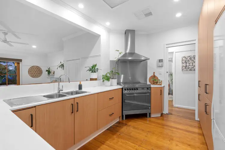 Fifth view of Homely house listing, 35 Parkmore Road, Forest Hill VIC 3131