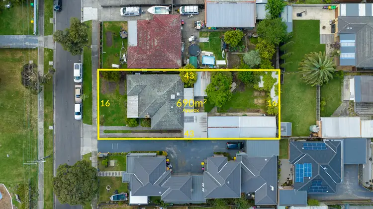 Second view of Homely house listing, 11 Poplar Street, Thomastown VIC 3074