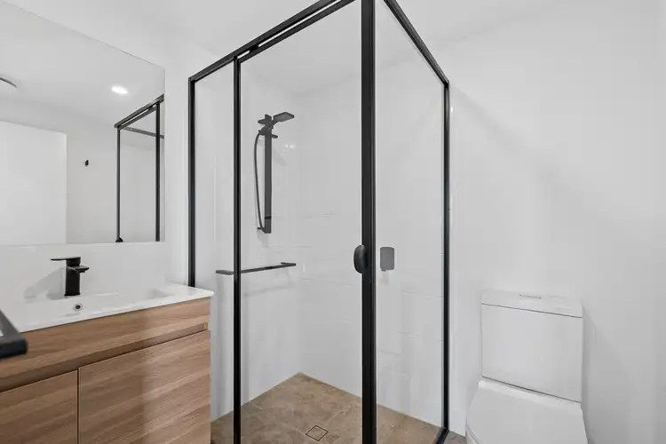 Fifth view of Homely unit listing, 7/8 Besham Parade, Wynnum QLD 4178