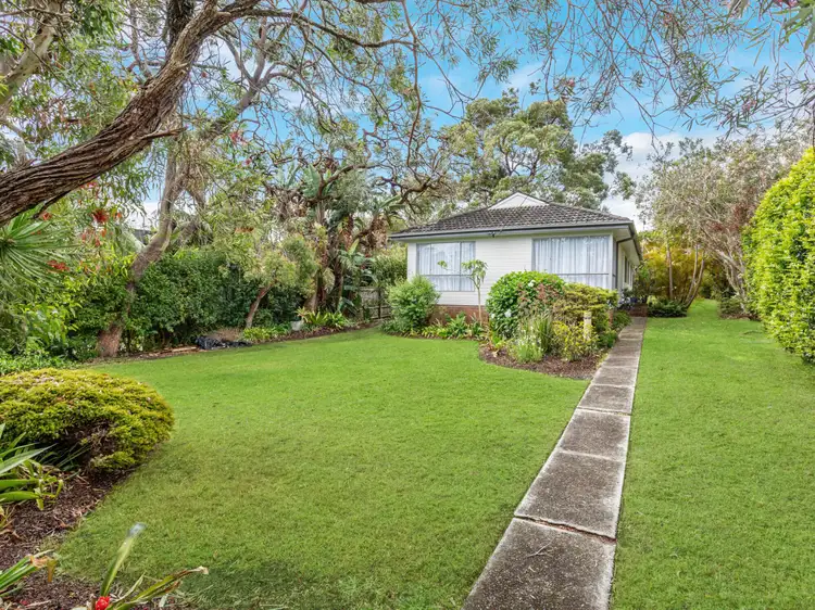 18 North Avalon Road