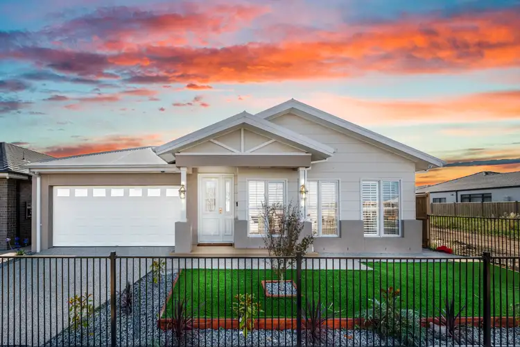 Second view of Homely house listing, 5 Masters Crescent, Mambourin VIC 3024