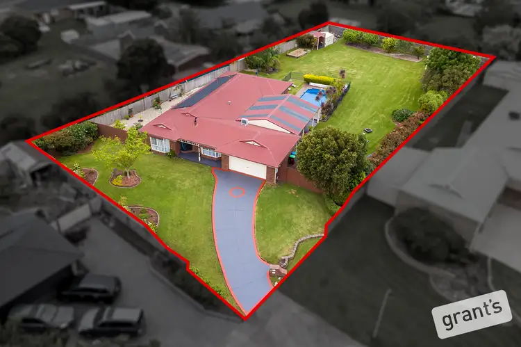 6 Douglas Court, Narre Warren North VIC 3804