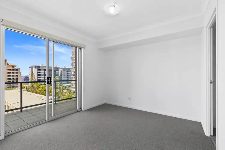 Fourth view of Homely apartment listing, 18/19 Thorn Street, Kangaroo Point QLD 4169