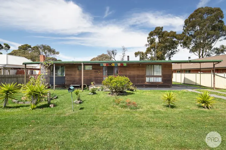 14 Elizabeth Road, Creswick VIC 3363