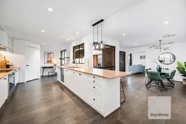 Fifth view of Homely house listing, 3 Hesket Court, Greenvale VIC 3059
