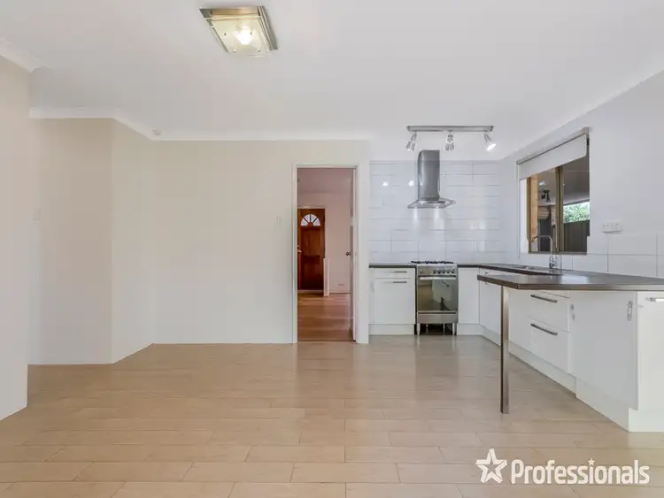 Fourth view of Homely villa listing, 6/25 Rochester Avenue, Beckenham WA 6107