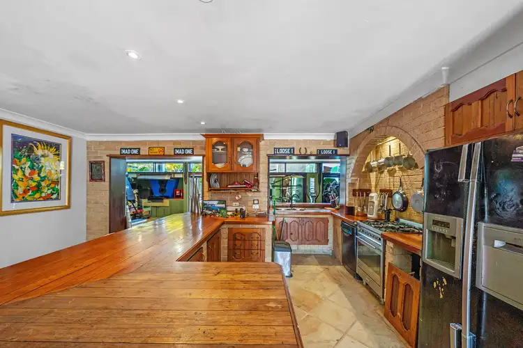 290 Rio Vista Boulevard, Mermaid Waters QLD 4218