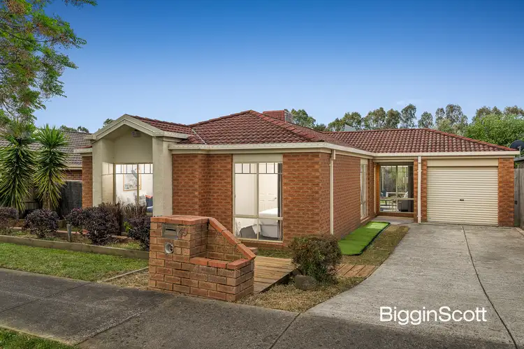 49 Jarryd Crescent, Berwick VIC 3806