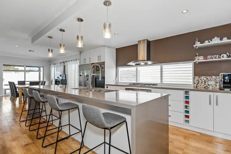 Seventh view of Homely house listing, 2 Scottsdale Turn, Meadow Springs WA 6210