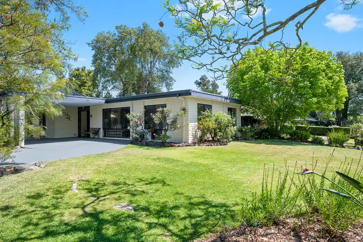 1 Carbeen Road, Westleigh NSW 2120